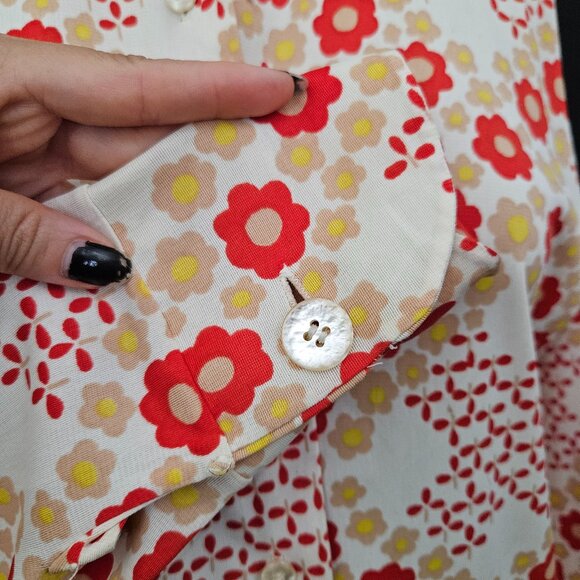 70s Shapely Flower Power Dagger Collar Long Sleeve Button Down Shirt - Picture 8 of 15